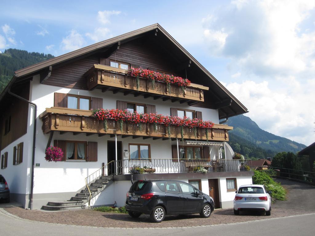 Gaestehaus Bach Oberstdorf Bagian luar foto